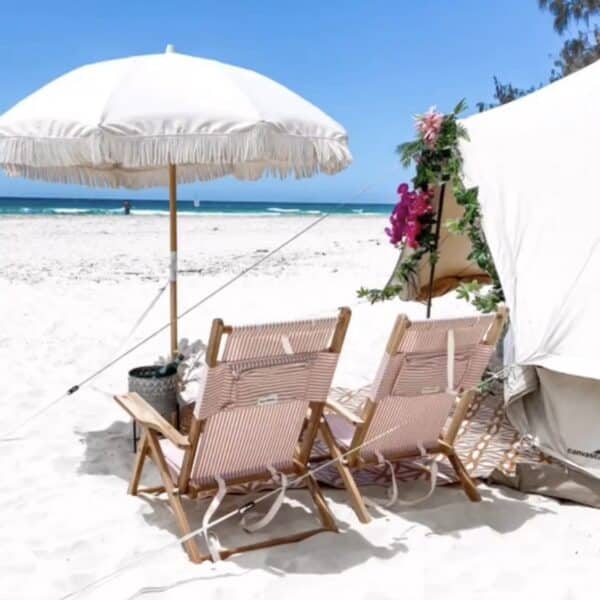 Proposal Picnic on North Stradbroke — by Helicopter (Straddie Tipis)